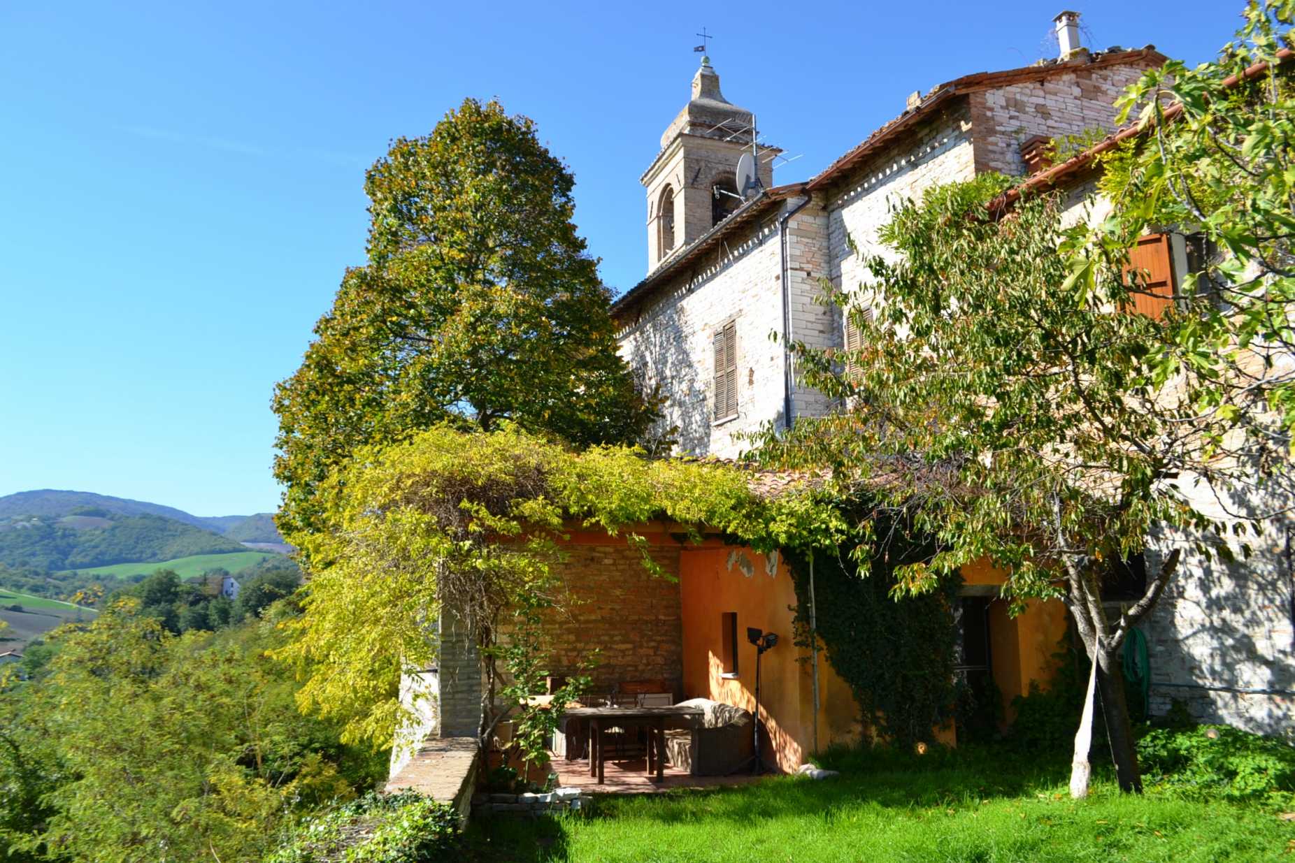 Properties for sale in Le Marche Italy