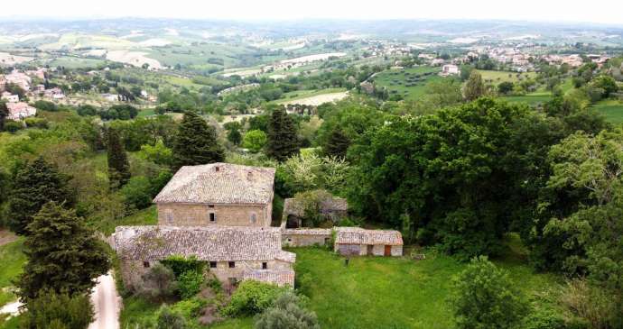 Palace for sale Marche Cingoli