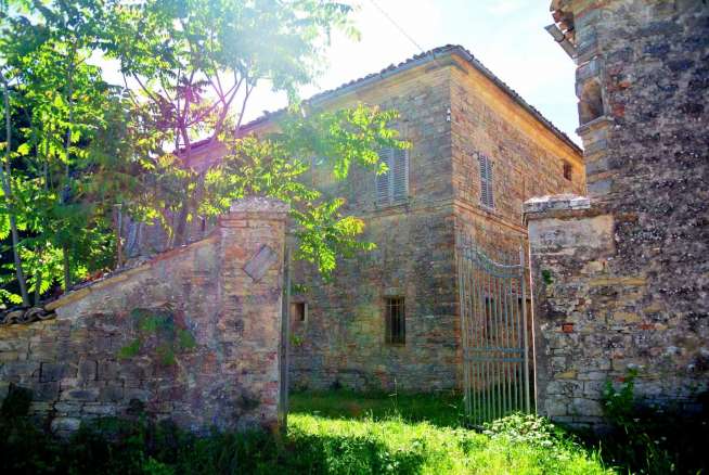 Palace for sale Marche Cingoli