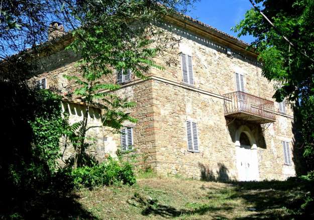 Palace for sale Marche Cingoli