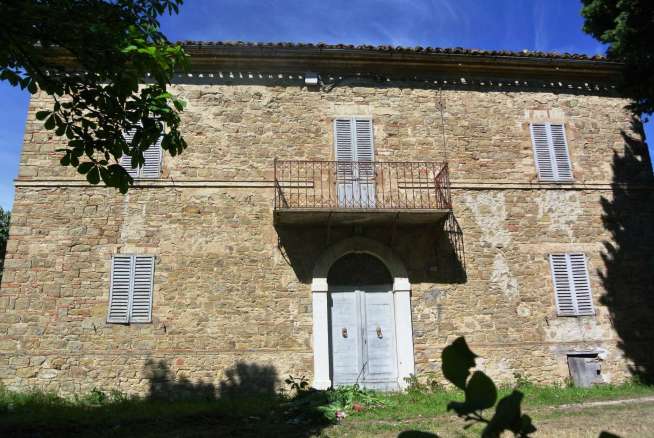 Palace for sale Marche Cingoli