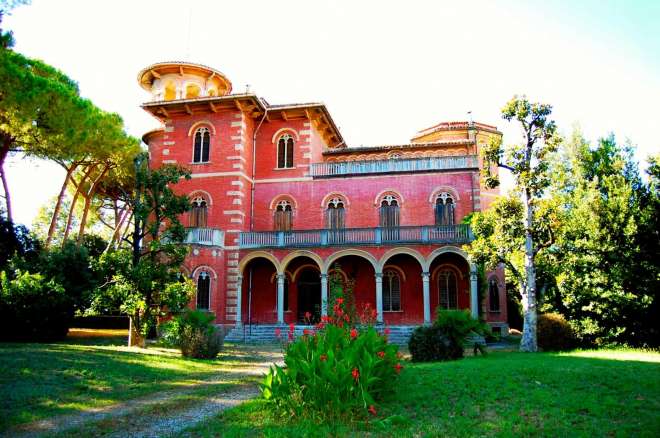 Villa liberty for sale in Porto Recanati