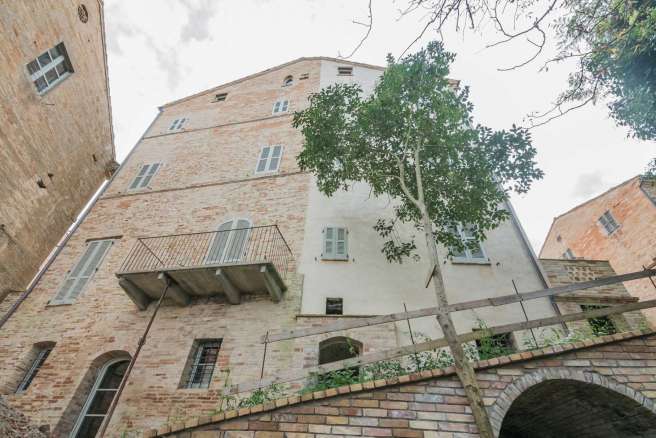 Palazzo Vitali in vendita a Petritoli