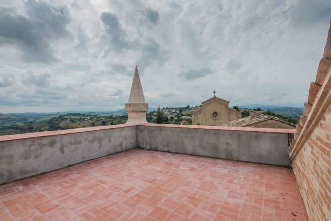 Palazzo Vitali in vendita a Petritoli