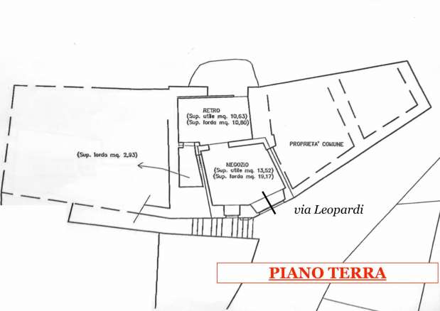 Apartment and shop in the historic center of Sarnano
