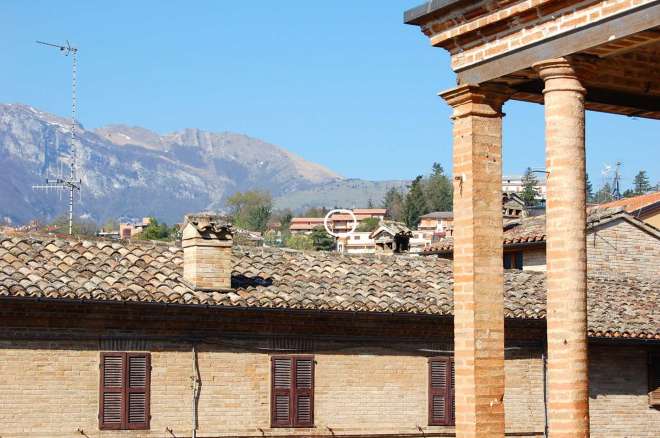 Appartamento a Sarnano con vista panoramica