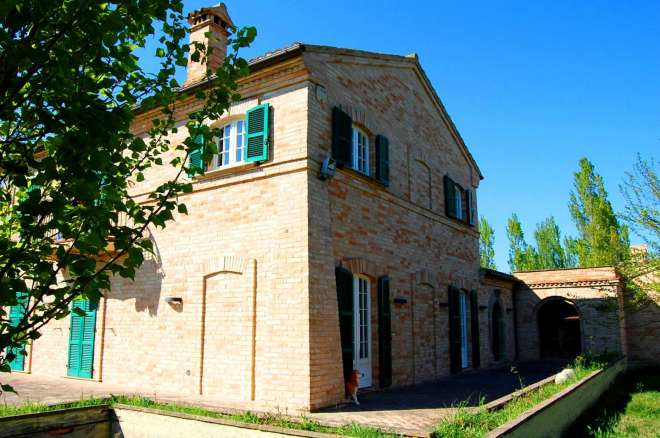 Magnific Villa in the countryside of Macerata