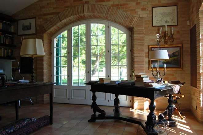 Magnific Villa in the countryside of Macerata