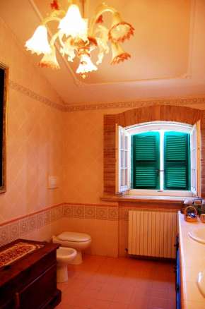 Magnific Villa in the countryside of Macerata