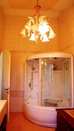 Magnific Villa in the countryside of Macerata