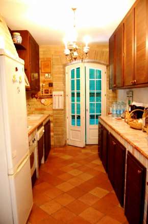 Magnific Villa in the countryside of Macerata