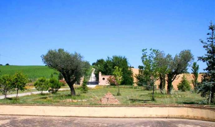 Magnific Villa in the countryside of Macerata