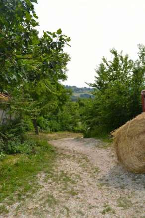 Farmhouse to rebuild for sale just outside the historic center of Colmurano, Macerata, Le Marche