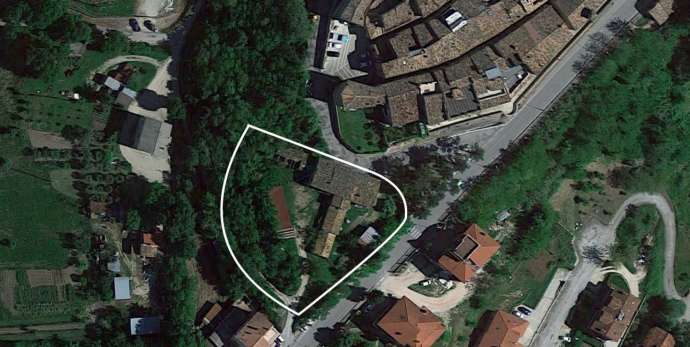 Farmhouse to rebuild for sale just outside the historic center of Colmurano, Macerata, Le Marche