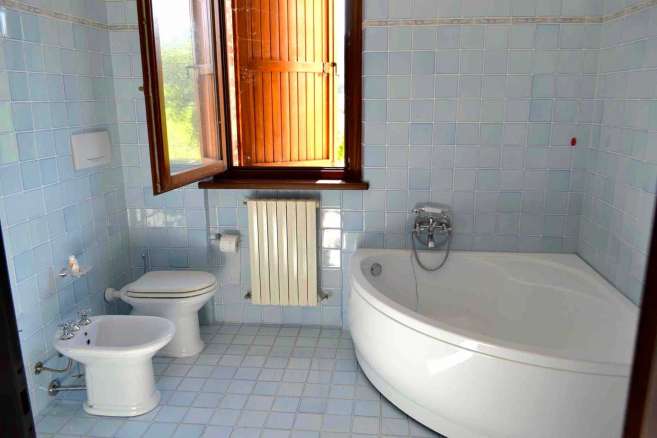 Villa singola con piscina e giardino in vendita a Cingoli, Marche