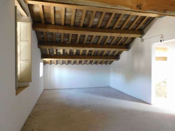 Brick built house with exclusive garden and olive grove for sale in the countryside of Falerone, Fermo province, Marche