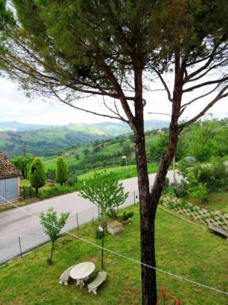 Appartamento, dependance, garage e cantina in vendita in palazzina a Loro Piceno, Borgo San Lorenzo