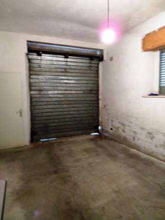 Appartamento, dependance, garage e cantina in vendita in palazzina a Loro Piceno, Borgo San Lorenzo
