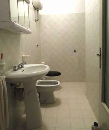 Appartamento, dependance, garage e cantina in vendita in palazzina a Loro Piceno, Borgo San Lorenzo