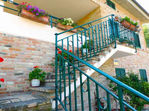 Villa for sale with big garden