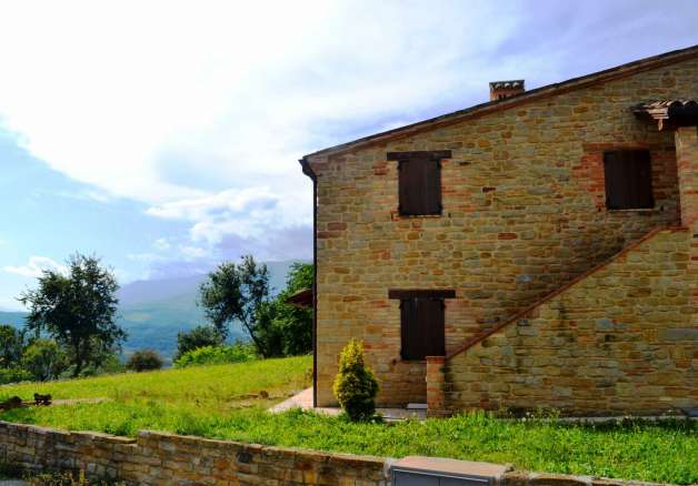 Podere restaurato nelle marche