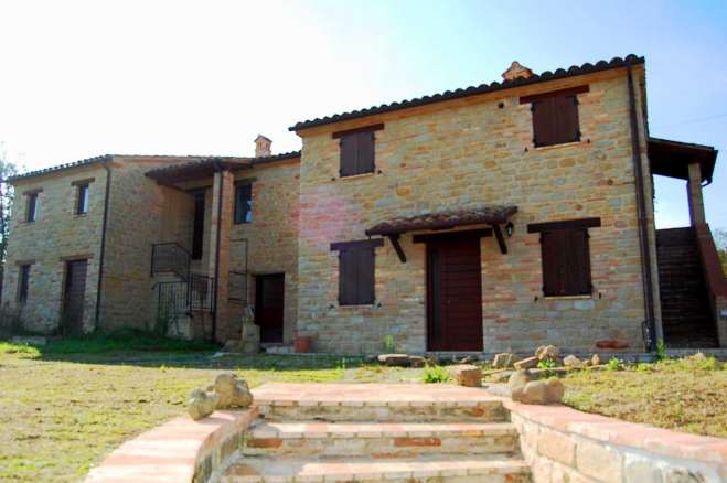 Podere restaurato nelle marche