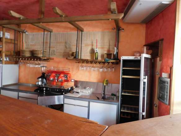 Bar-restaurant-pub in the historic centre