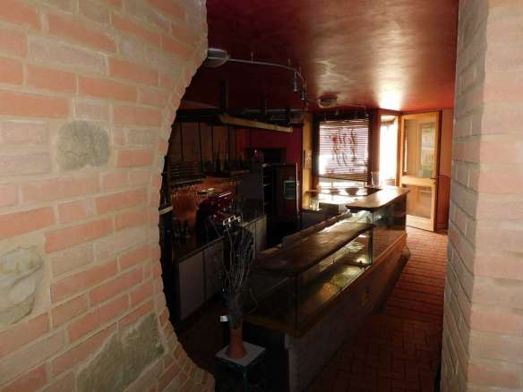 Bar-restaurant-pub in the historic centre