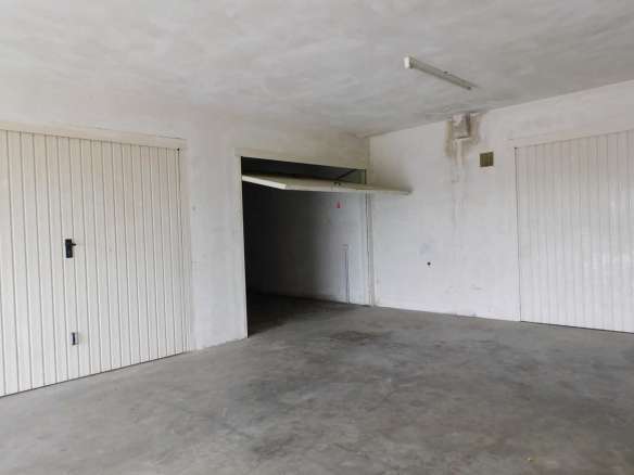 Apartment in Sarnano with views towards the center of the village, the hills and mountains