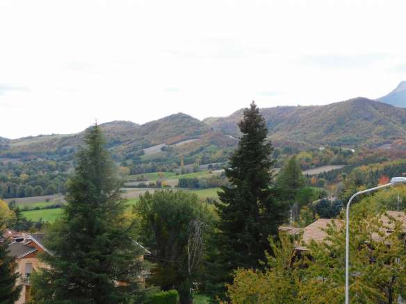Apartment in Sarnano with views towards the center of the village, the hills and mountains