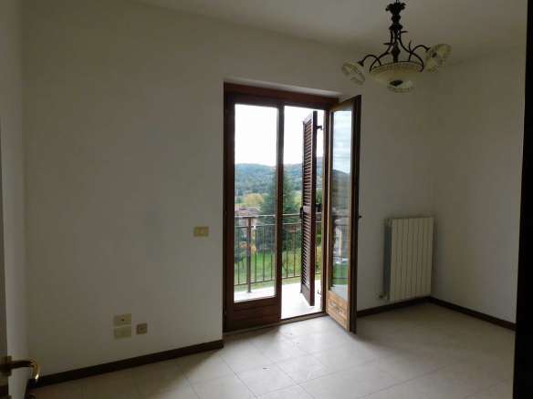 Apartment in Sarnano with views towards the center of the village, the hills and mountains