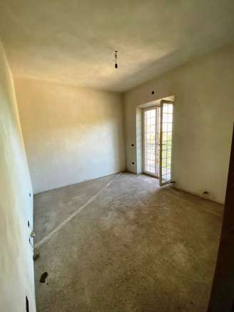 Villa bifamiliare con terreno San Ginesio  (MC)