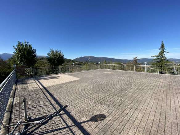 Villa bifamiliare con terreno San Ginesio  (MC)