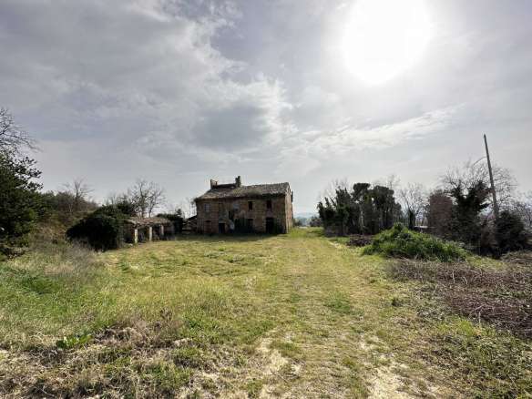 Farmhouse Filottrano (AN)