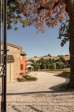 Luxury Farmhouse Casale San Lorenzo