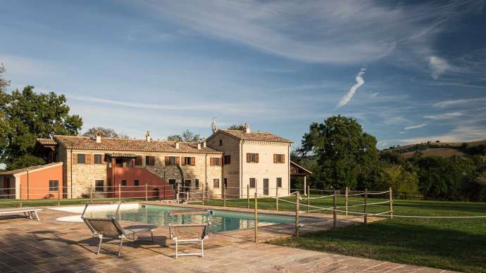 Luxury Farmhouse Casale San Lorenzo