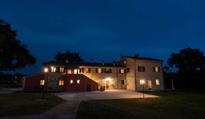Luxury Farmhouse Casale San Lorenzo