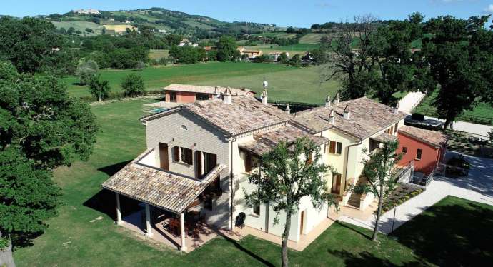 Luxury Farmhouse Casale San Lorenzo