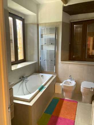 Farmhouse with garden in Penna San Giovanni (MC)