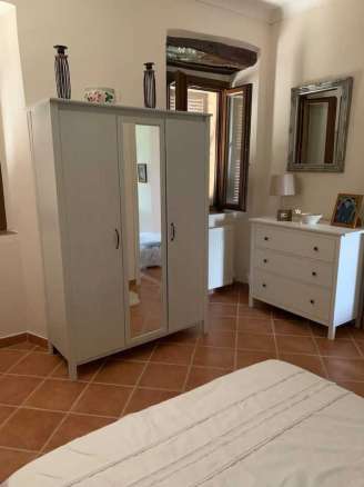 Farmhouse with garden in Penna San Giovanni (MC)