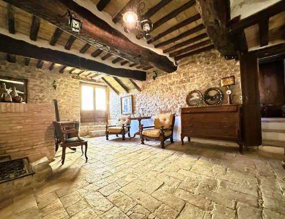 Detached House Fiastra 
