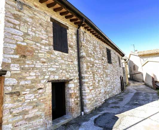 Detached House Fiastra 