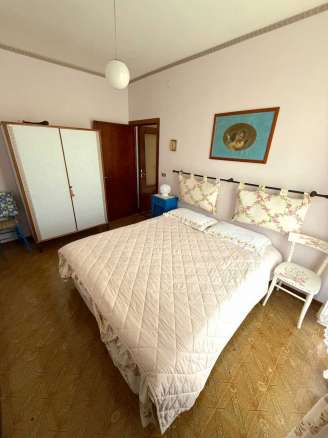 Appartamento con corte esclusiva a Sarnano  