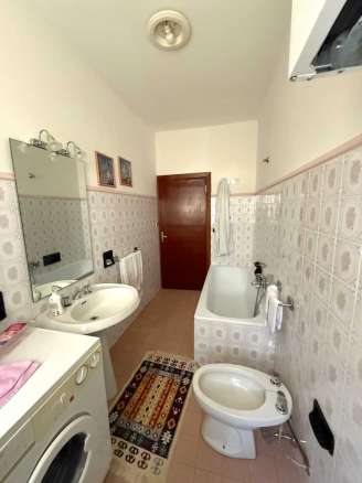 Appartamento con corte esclusiva a Sarnano  