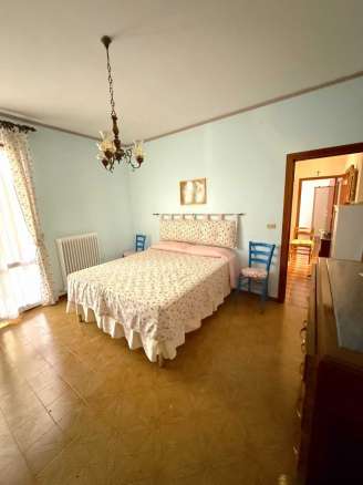 Appartamento con corte esclusiva a Sarnano  