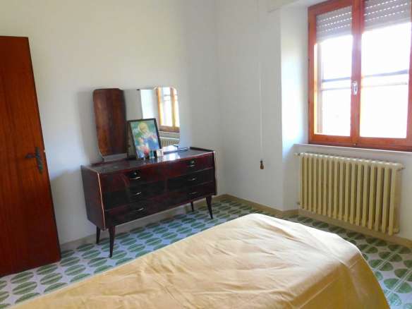 Casale con corte a San Ginesio