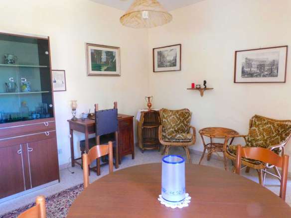 Casale a Taliani con ampia corte e accessori