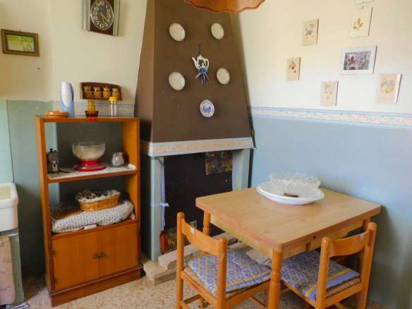 Casale a Taliani con ampia corte e accessori