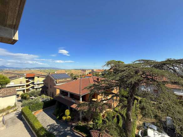 Appartamento panoramico ad Urbisaglia