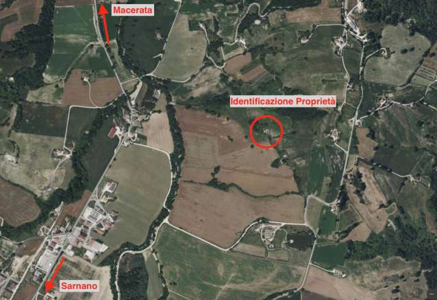 Fabbricato rurale con terreno a San Ginesio, Contrada Macchie